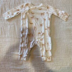 Pehr long sleeve baby outfit with snap closure